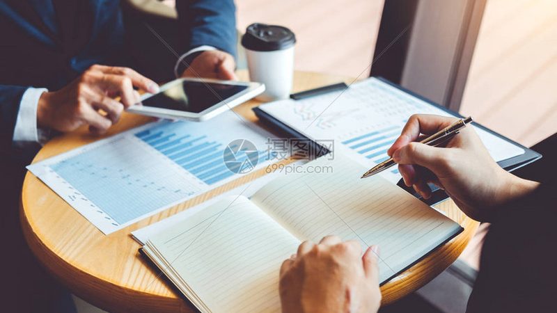 战略咨询报价影响因素：揭秘企业决策背后的关键因素